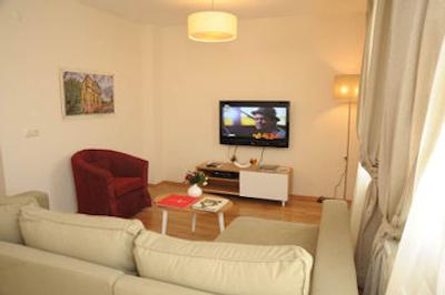 تری اپلز المدگ رزیدنس