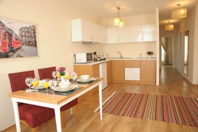 تری اپلز المدگ رزیدنس