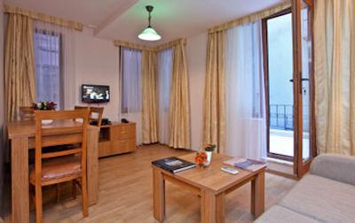 تری اپلز المدگ رزیدنس