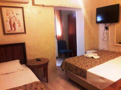 تییاترو هتل الدسیتی