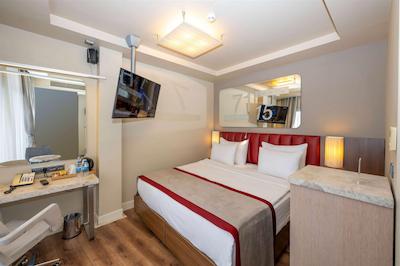 رامادا با ویندهام استانبول پرا تکسیم