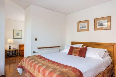 پرسیدنت ادیفیشن سانتیاگو