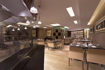 فور پوینتز بای شراتون شنزهن