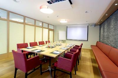 بست وسترن پلاس هتل باهنهف