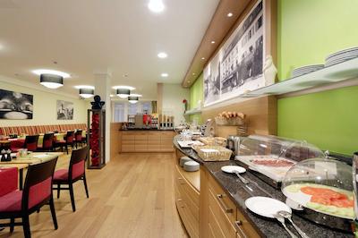 بست وسترن پلاس هتل باهنهف