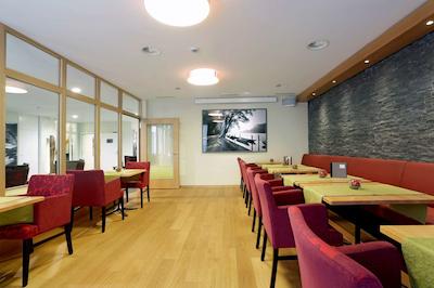 بست وسترن پلاس هتل باهنهف