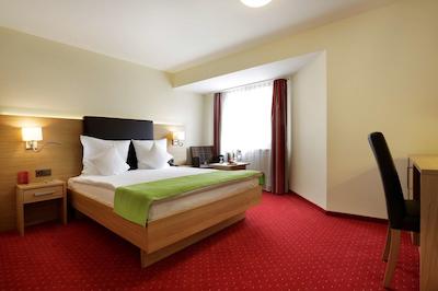 بست وسترن پلاس هتل باهنهف