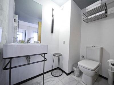 فاروس هتل تکسیم