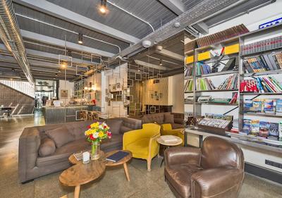 فاروس هتل تکسیم