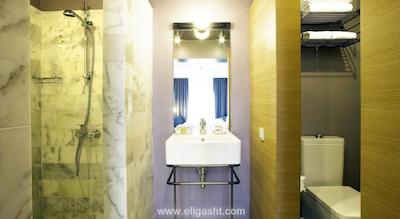 فاروس هتل تکسیم