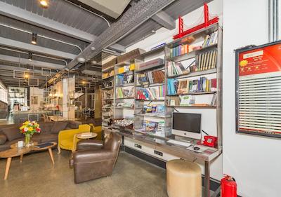 فاروس هتل تکسیم