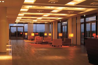 اتریوم مینز