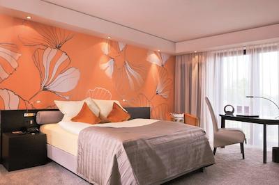 اتریوم مینز