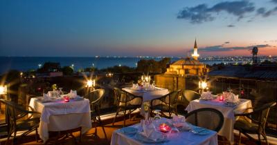 جی ال کا پریمیر د هوم سویتز