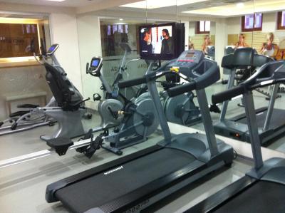 جی ال کا پریمیر د هوم سویتز