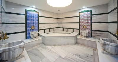 جی ال کا پریمیر د هوم سویتز