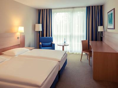 مرکور هتل سهوینفورت مینینسل