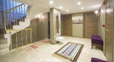 گلدن رین هتل اولد سیتی