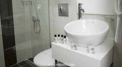 گلدن رین هتل اولد سیتی