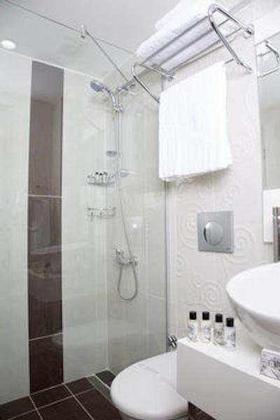 گلدن رین هتل اولد سیتی