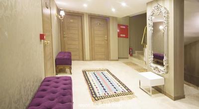 گلدن رین هتل اولد سیتی