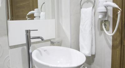 گلدن رین هتل اولد سیتی