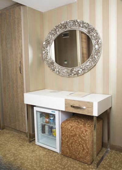 گلدن رین هتل اولد سیتی