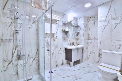 سانلی سوئیت هتل