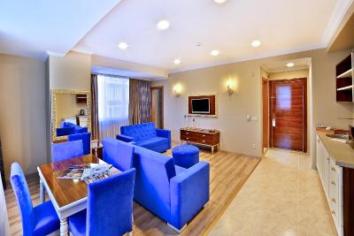 سانلی سوئیت هتل