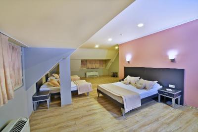 سانلی سوئیت هتل