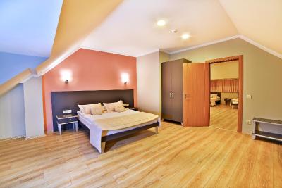 سانلی سوئیت هتل