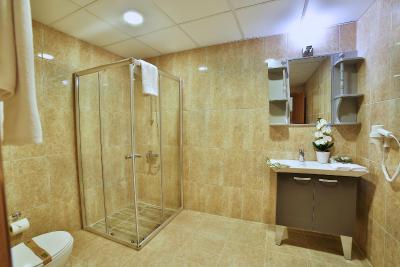 سانلی سوئیت هتل