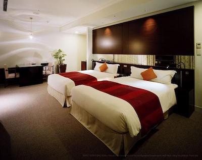 هتل د سلستین تکیو شیبا