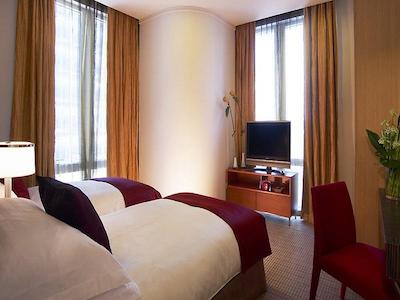 فریزر سوئیتس سی بی دی