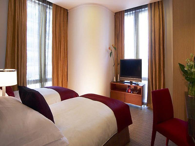 فریزر سوئیتس سی بی دی