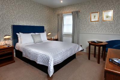 بست وسترن رس اند کرون هتل