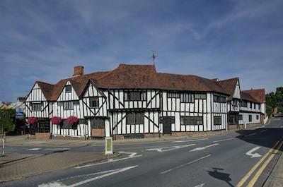 بست وسترن رس اند کرون هتل