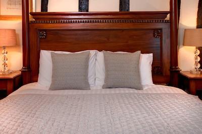 بست وسترن رس اند کرون هتل