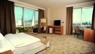 آسیا ارتمیس سوئیت