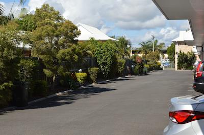 بست وسترن امباسادر متر لج