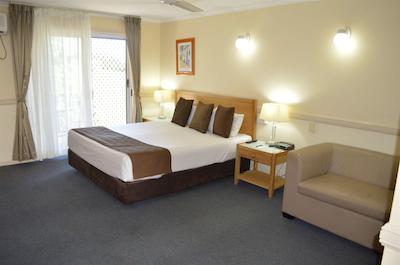 بست وسترن امباسادر متر لج