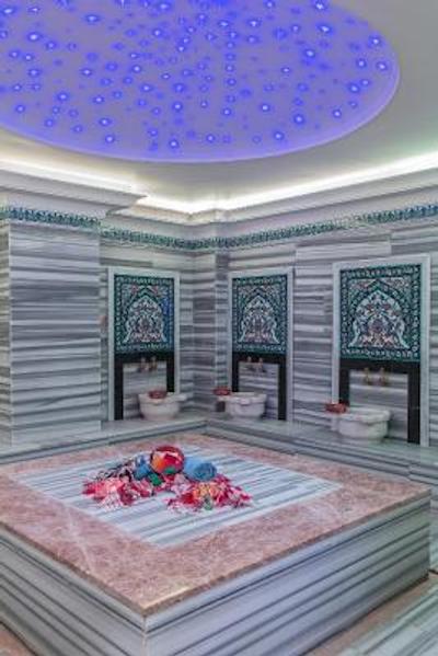 اسکالیون هتل اند اسپا