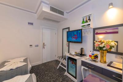 اسکالیون هتل اند اسپا