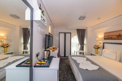 اسکالیون هتل اند اسپا