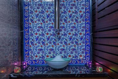 اسکالیون هتل اند اسپا