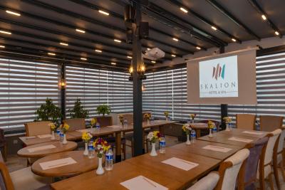 اسکالیون هتل اند اسپا