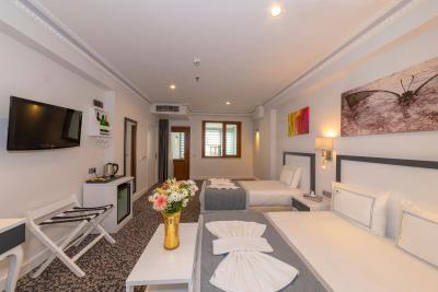 اسکالیون هتل اند اسپا