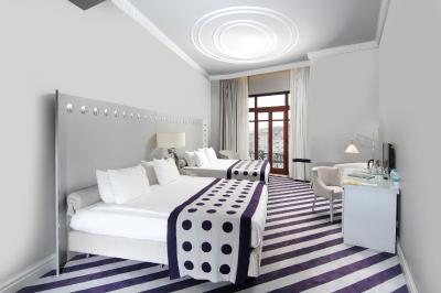 تکسیم هیل هتل