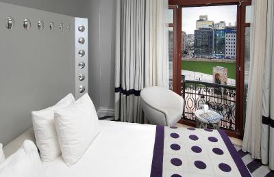 تکسیم هیل هتل