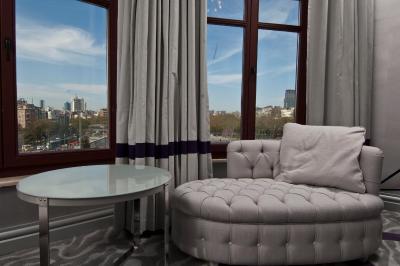 تکسیم هیل هتل